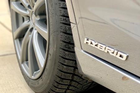 11/2019, Lexus ES300h