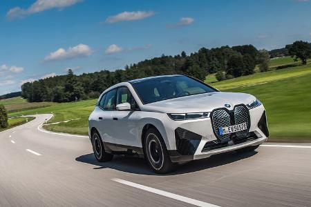 BMW iX xDrive i40 Mineral White