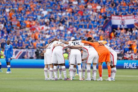 Eintracht Frankfurt vs. Rangers: Noten und Einzelkritik - Eintracht Frankfurt ist am Ziel der Träume. Durch einen 6:5-Sieg nach Elfmeterschießen krönte sich die Eintracht am Mittwoch gegen die Rangers zum Europa-League-Sieger. Alle SGE-Stars in der Einzelkritik: