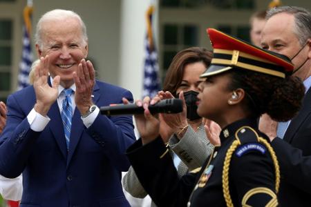 Historischer Tarifvertrag: Biden lobt US-Verband