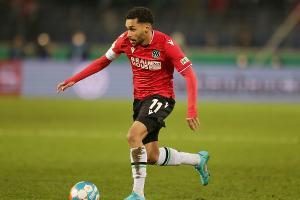 1. FC Köln holt Maina aus Hannover