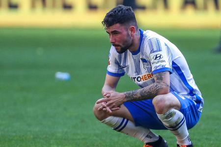 Marco Richter (ab 70.) - Note: 4,0 - Ging auf vorderster Linie zumindest in den Sprint und bot so Intensität an. Kam über Ansätze aber ebenfalls nicht hinaus. War an keinen Toraktionen mehr beteiligt.