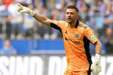 HSV - TOR: Daniel Heuer Fernandes - Note: 2,5 - Hielt den unplatzierten Abschluss von Tousart (45.), war ansonsten vor der Pause völlig beschäftigungslos. Musste nach dem Führungstreffer öfter eingreifen. Hielt das Ergebnis gegen Belfodil fest (61.), parierte auch den verunglückten Ball des eigenen Manns (63.).