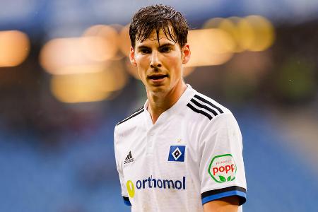 Maximilian Rohr (bis 58.) - Note: 3,0 - Bekam anfangs keine spielerische Linie auf den Platz und agierte am Ball fehlerhaft. Sein Handspiel vor dem gegnerischen Strafraum brachte den HSV zudem wohl um einen Strafstoß (31.). Gegen den Ball dafür mit vielen guten Aktionen. Legte später immerhin eine Top-Chance mit viel Übersicht auf (40.).