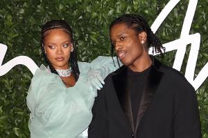 Popstar Rihanna hat ihr Baby bekommen