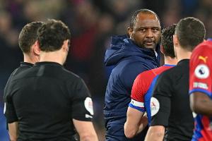 Palace-Trainer Vieira tritt nach Everton-Fan