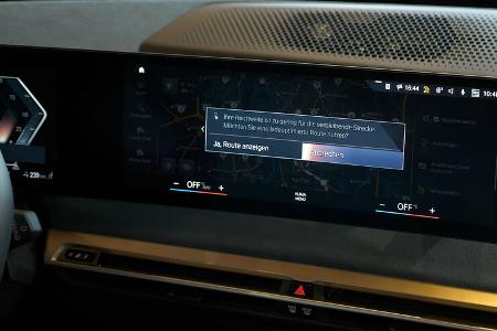 BMW iX Elektroauto Supertest Bloch Ladeplanung Navi
