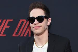 Pete Davidson scherzt bei "Saturday Night Live"-Ausstieg über Kanye