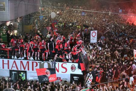 200.000 Fans feiern Milans Scudetto