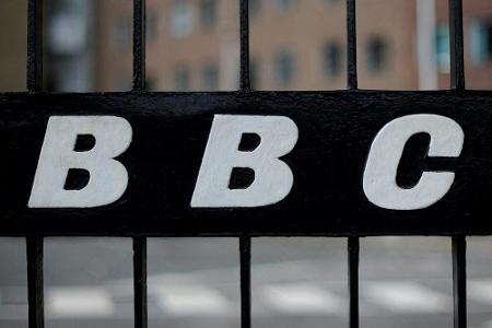BBC entschuldigt sich für Tickereinblendung