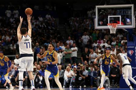 NBA: Kleber und Mavs verhindern frühes Aus