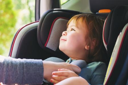 Kindersitze: Diese Modelle schützen am besten