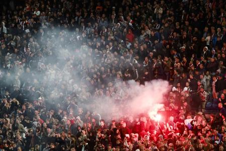 Feyenoord-Fans randalieren in Rotterdam - Messerstiche in Rom