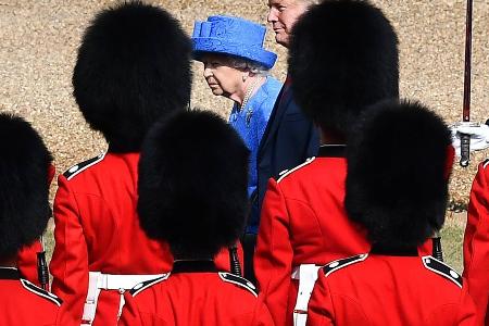 Queen Elizabeth II.: Mehrere Mitglieder ihrer Leibgarde festgenommen