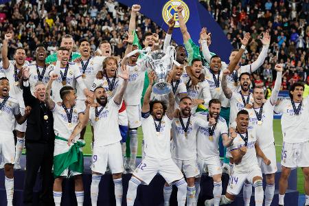 Real Madrid gewinnt den Henkelpott: Die Bilder aus Paris - Real Madrid hat im Stade de France zum 14. Mal in der glorreichen Vereinsgeschichte die Königsklasse des europäischen Vereinsfußballs gewonnen. Im Finale der Champions League wurde der FC Liverpool in einem denkwürdigen Spiel mit 1:0 bezwungen. Die Bilder der Nacht von Paris: