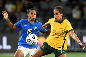 Bayern-Frauen holen  Brasilianerin Souza da Silva