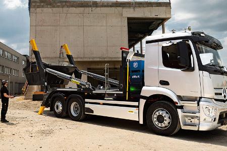 Mercedes E-Actros Elektro-Lkw Absetzkipper