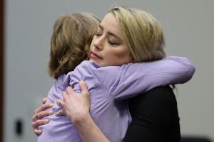 Prozess gegen Depp: Amber Heard zeigt sich nach Urteil untröstlich