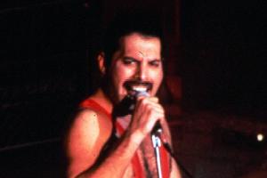 "Face It Alone": Queen bringen neuen Freddie-Mercury-Song heraus