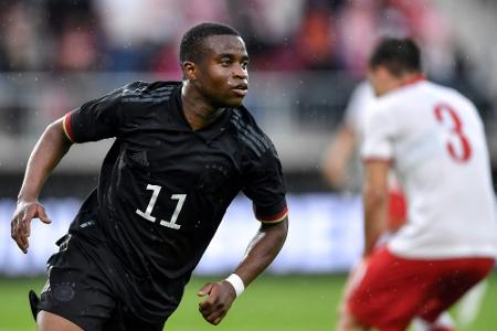Moukoko trifft doppelt: U21 siegt glücklich in Polen