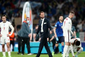 Bengalo im Hotel: Englischer Fan löst Feuerwehreinsatz aus