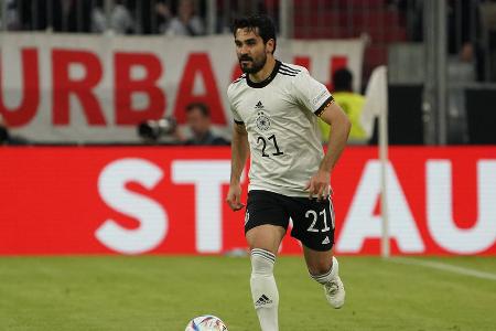 Ilkay Gündogan (bis 83.) - Note: 3,5 - War sehr ballsicher und dominierte das Mittelfeld. Ließ sich nie aus der Ruhe bringen. Bei seinen Pässen in das letzte Drittel fehlte es dann allerdings an Präzision. War in der zweiten Halbzeit deutlich nachlässiger und vertändelte fast fahrlässig Bälle. Wurde mit zunehmender Spielzeit immer schwächer.