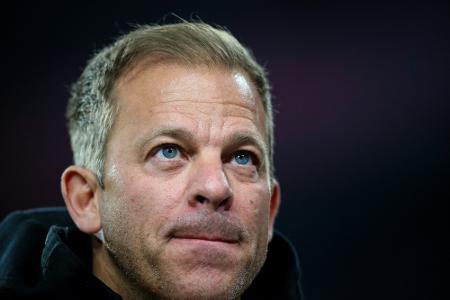 Anfang neuer Trainer bei Dresden - weiter Angst vor Impfung