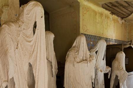 Gebete der Geister: Wie der Grusel eine Kirche in Böhmen rettete