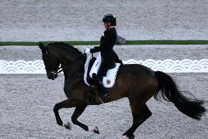 Dressur-DM in Balve: Schneider und Showtime gewinnen Grand Prix Special