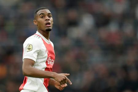 Medien: Transfer von Gravenberch zum FC Bayern perfekt