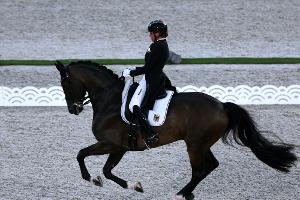 Keine Showtime in der Kür: Schneider startet mit Faustus