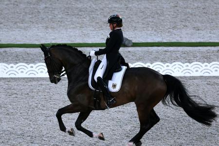 Keine Showtime in der Kür: Schneider startet mit Faustus