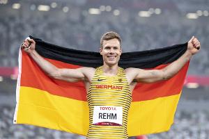 Rehm verbessert Weltrekord auf 8,66 Meter