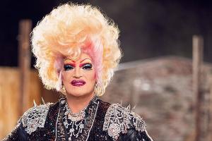 "Das große Promi-Büßen": Stars beichten bei Olivia Jones