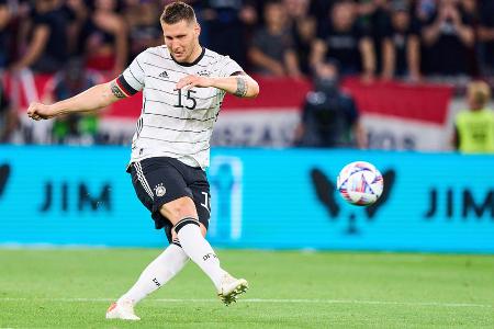 Niklas Süle (bis 88.) - Note 2,5 - Leitete immer wieder gute Chancen durch punktgenaue Diagonalbälle ein - darunter das frühe 1:0. War maßgeblich für den Spielaufbau des deutschen Teams verantwortlich und verbuchte neben Kimmich die meisten Ballaktionen. Einziges Manko: Legte Christantes Chance durch eine schwache Klärung auf (46.).