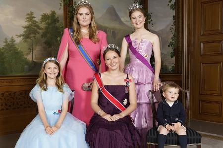 Süßes Prinzessinnenfoto beim Gala-Dinner von Ingrid Alexandra