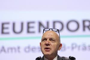 Kampf gegen Super League: Bundesregierung unterstützt DFB