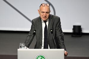 Neuendorf verspricht Unabhängigkeit der Kommissionen