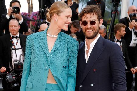 So romantisch war die zweite Hochzeit von Toni Garrn und Alex Pettyfer