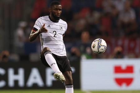 Antonio Rüdiger - Note 3,0 - Bis auf einen Stellungsfehler, der Raspadoris Mega-Chance ermöglichte (8.), eine fehlerfreie Leistung des zukünftigen Real-Profis. Trat bei Standards offensiv einmal in Erscheinung, setzte einen Kopfball unter Bedrängnis aber knapp am langen Pfosten vorbei (14.).