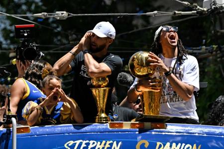 NBA: Zehntausende bei Warriors-Meisterparade