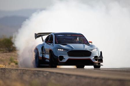 Ford Mustang Mach-E 1400 