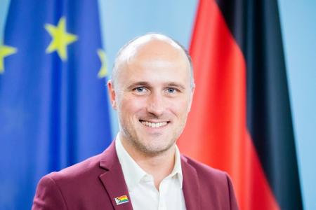 Queer-Beauftragter der Bundesregierung kritisiert WM-Vergabe