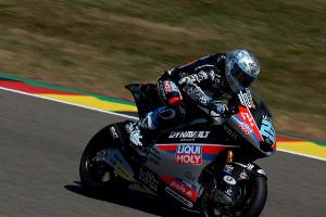 Moto2 in Assen: Schrötter führt - und scheidet aus