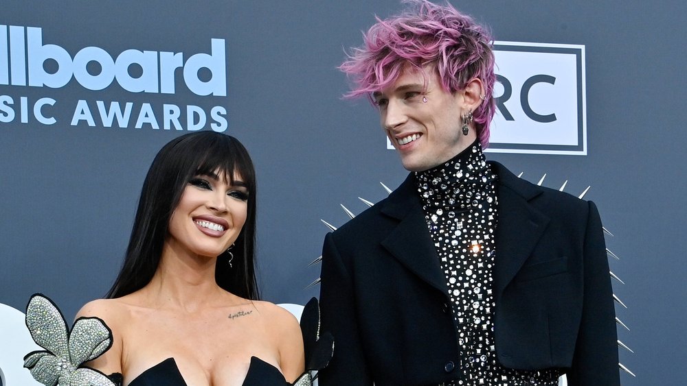 Machine Gun Kinumo Machine Gun Kelly spricht über Depressionen und Drogenmissbrauch