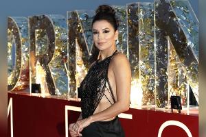 Eva Longoria überrascht im freizügigen Spitzenkleid beim Filmfest