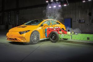 Mercedes Fahrer-Assistenzsystem