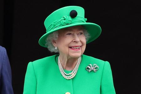 Queen Elizabeth II.: Die Outfits ihrer Jubiläen werden ausgestellt