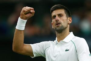 Titelverteidiger Djokovic souverän im Viertelfinale