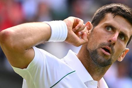 Nach 0:2-Satzrückstand: Titelverteidiger Djokovic im Halbfinale